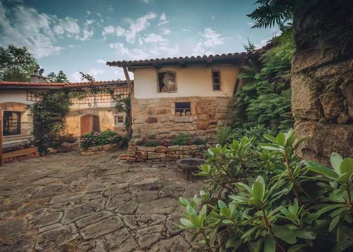 Gospodarstwo wiejskie Resztówka *